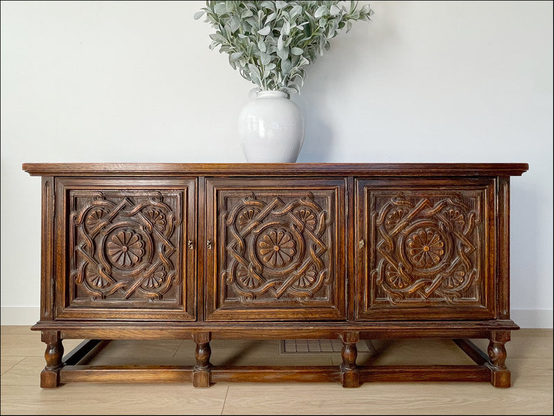 Vintage Carved Floral Design Jamestown Lounge Company Colonnade Collection Buffet Console Sideboard Table Solid Feudal Oak - Circa 1930s. 
